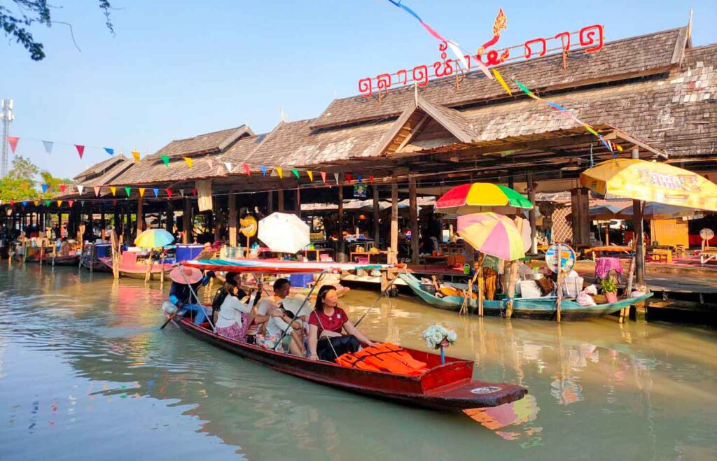 Pattaya’s Rich Heritage and Floating Market | Holiday Villas Pattaya Blogs