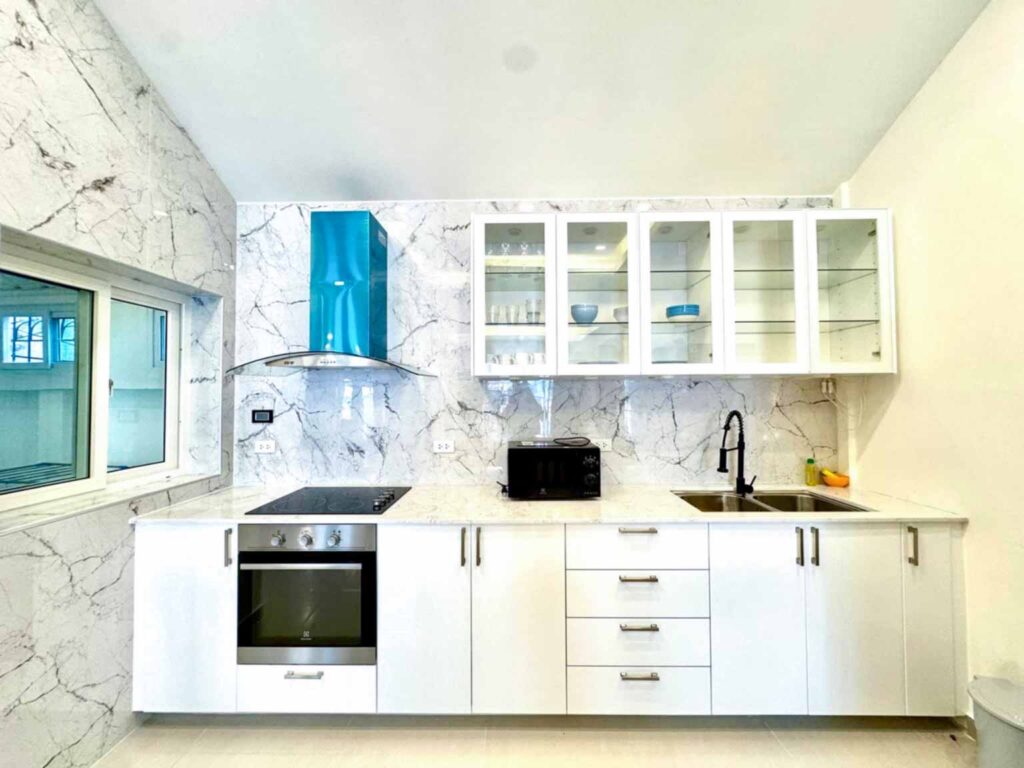 Town-home-205 kitchen Pattaya