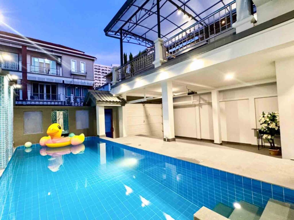 Town-home-205 duck Pattaya